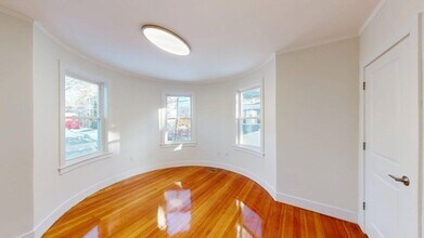 391 Linwood Ave in Newton, MA - Building Photo - Building Photo