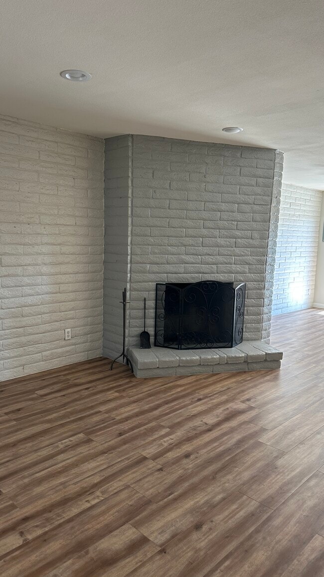 2808 S Mill Ave in Tempe, AZ - Foto de edificio - Building Photo