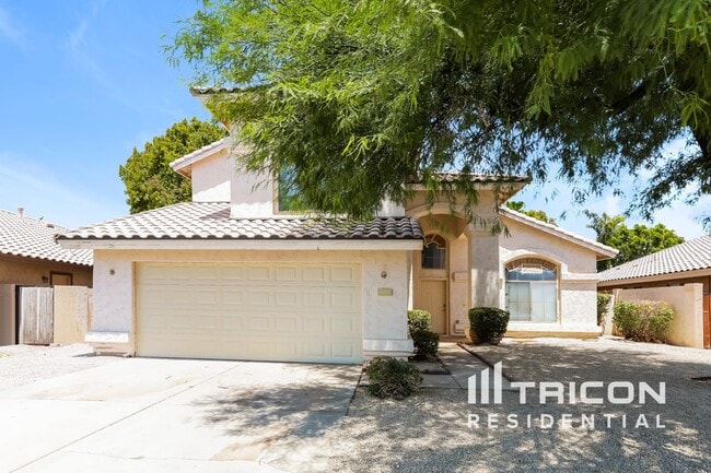 property at 1808 E Barbarita Ave