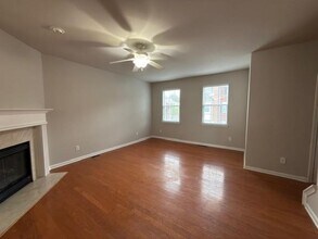 2193 Landing Walk Dr in Duluth, GA - Building Photo - Building Photo