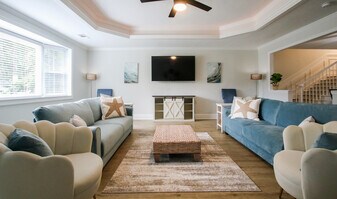 210 Newton Ave in Pooler, GA - Building Photo