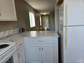 4173 Glacier View Dr in Springfield, OR - Building Photo - Building Photo