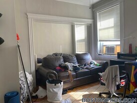 211 Park Dr in Boston, MA - Building Photo