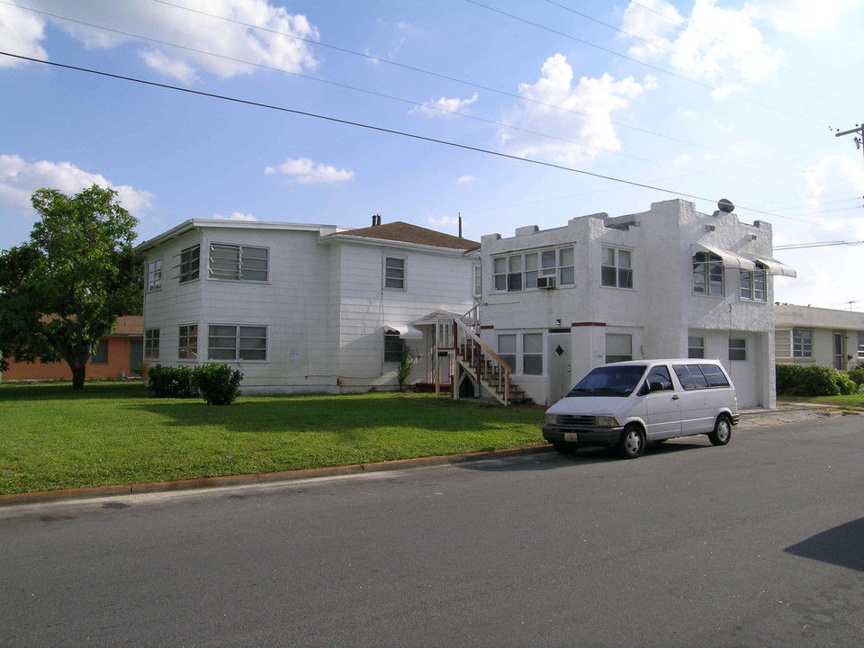 509 6th Ave N in Lake Worth, FL - Building Photo