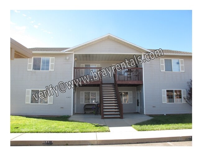 property at 1143 E Carolina Ave