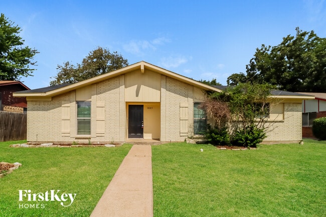 property at 1805 Japonica Ln