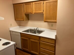 5605 Happy Hollow Rd, Unit 3 in Milford, OH - Building Photo - Building Photo
