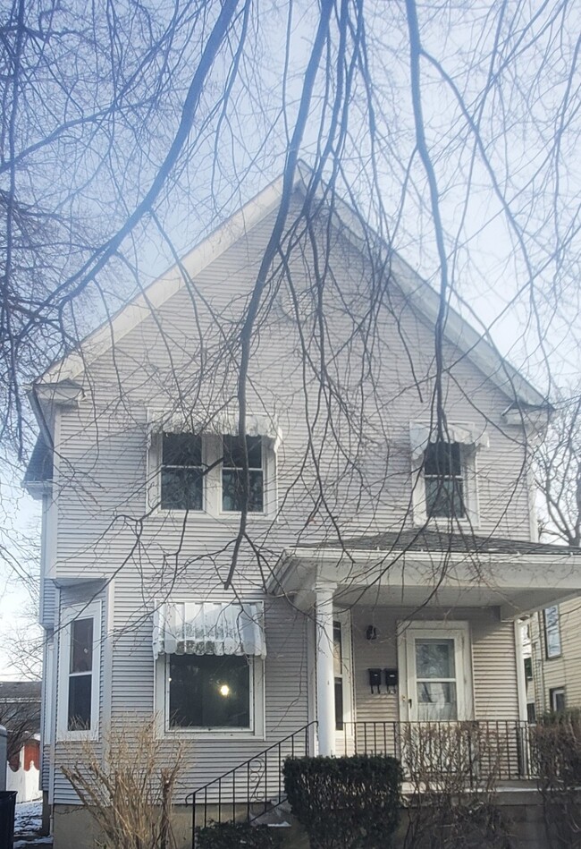 6015 5th Ave, Unit Lower
