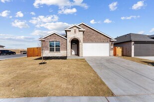 2101 Fortune Dr in Midland, TX - Building Photo
