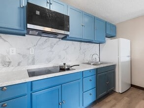 1400 W Tunnel Blvd in Houma, LA - Foto de edificio - Building Photo