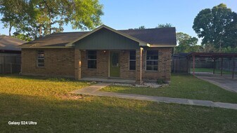 22744 Keith Dr in New Caney, TX - Building Photo