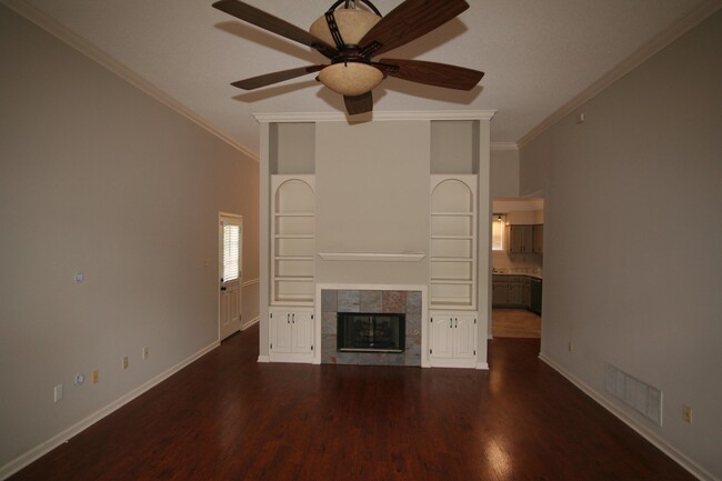 6776 Dianna Dr in Olive Branch, MS - Building Photo - Building Photo
