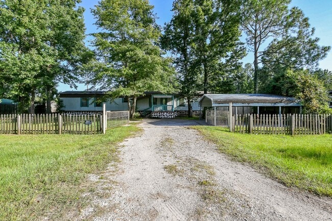 19250 Amy Ln in Porter, TX - Building Photo - Building Photo