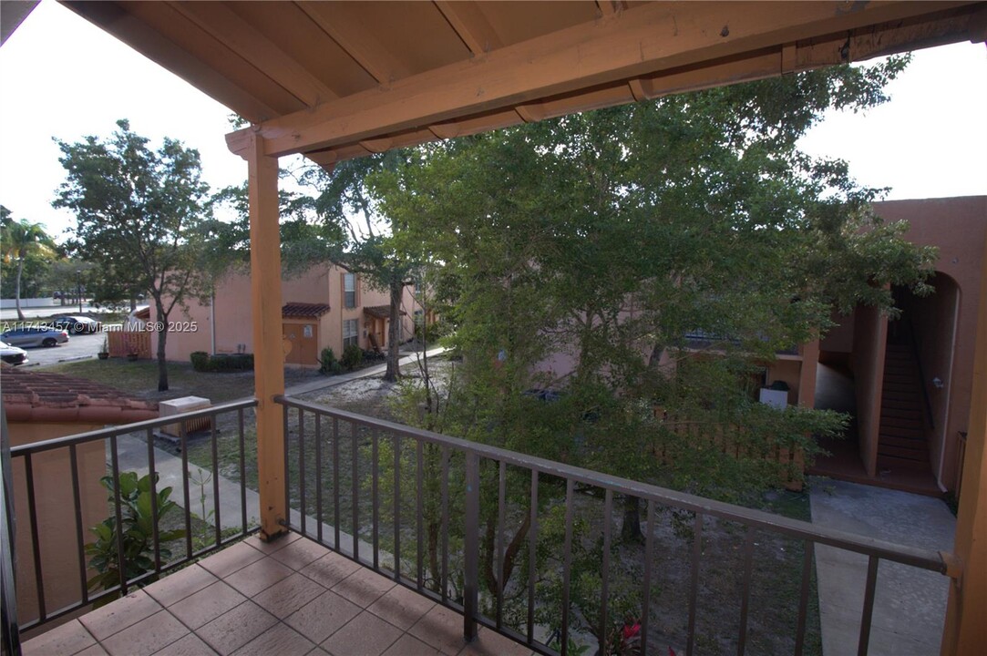 7101 Miami Lakes Dr-Unit -Q12 in Hialeah, FL - Building Photo