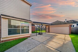 6415 Coley Park in Sugar Land, TX - Building Photo - Building Photo