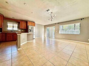 1020 Black Willow Dr in Oviedo, FL - Building Photo - Building Photo