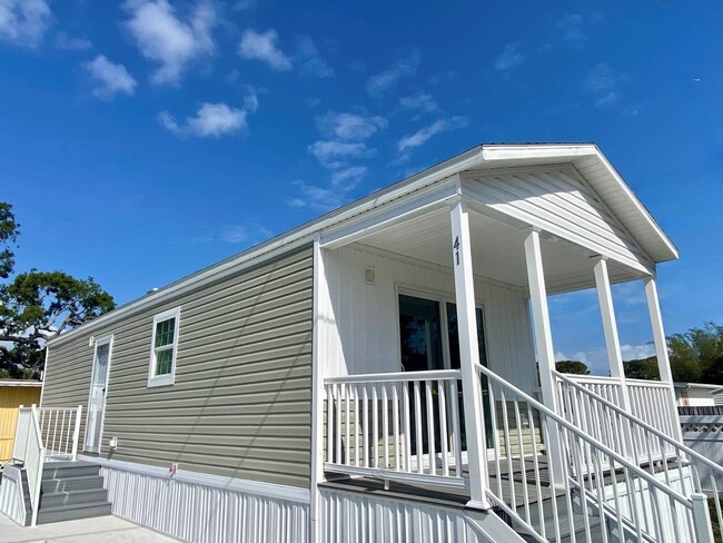 property at 1701 Post Rd