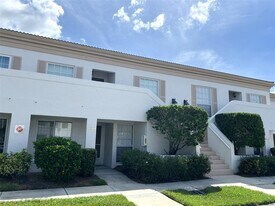 5205 Wedgewood Ln in Sarasota, FL - Building Photo
