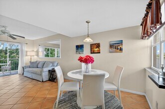 1810 New Palm Way in Boynton Beach, FL - Foto de edificio - Building Photo