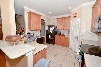 617 Laurelmist Ln in La Marque, TX - Building Photo - Building Photo