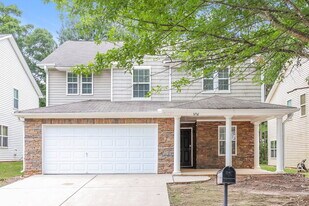 5716 Sable Way in Atlanta, GA - Building Photo