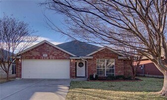 4812 Stetson Dr S in Fort Worth, TX - Building Photo