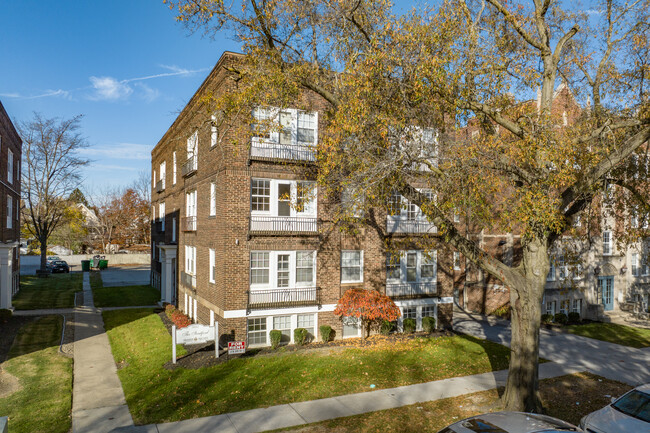 The Stratford in Shaker Heights, OH - Foto de edificio - Building Photo