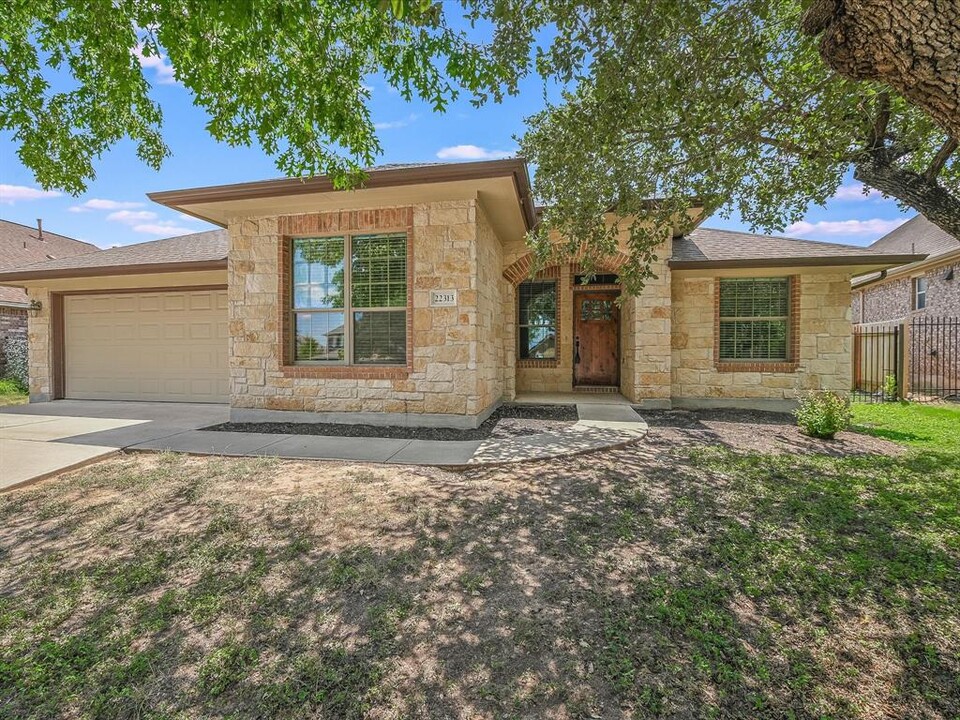 22313 Rock Wren in Spicewood, TX - Building Photo