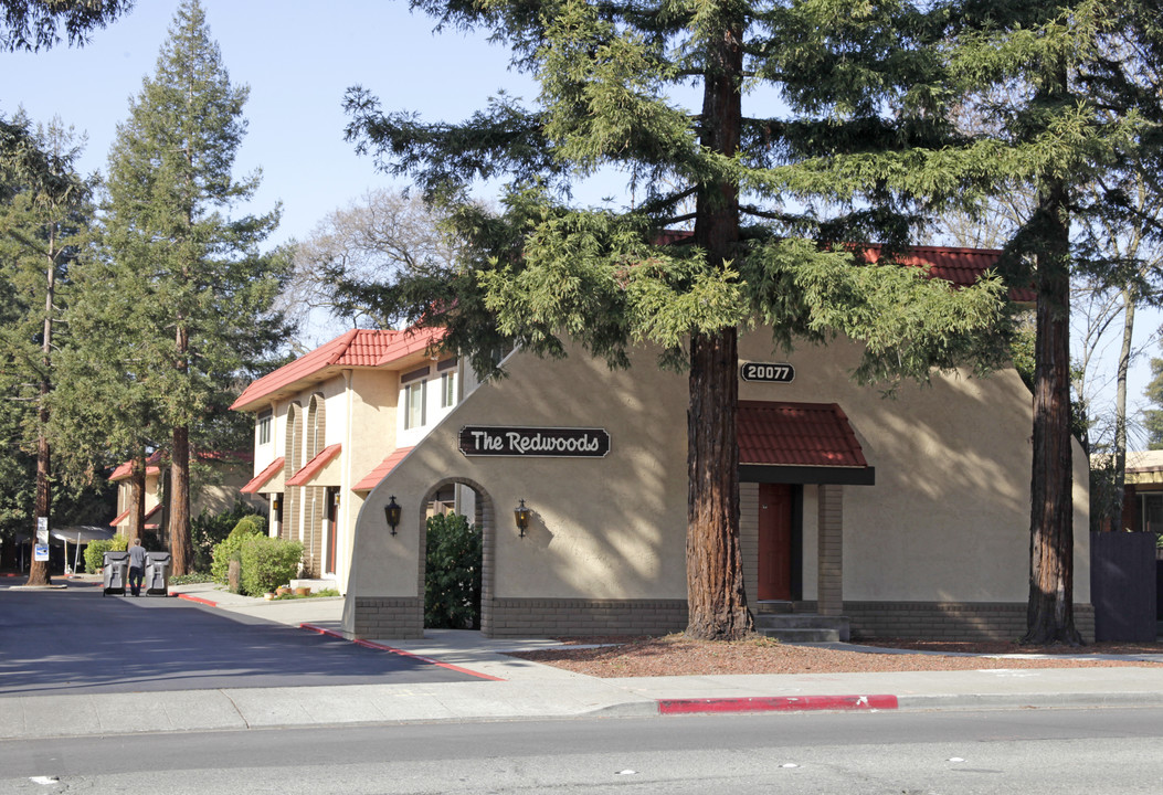 20077 Redwood Rd in Castro Valley, CA - Building Photo