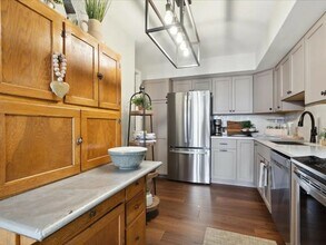 2222 1st Ave NE in Cedar Rapids, IA - Building Photo - Building Photo