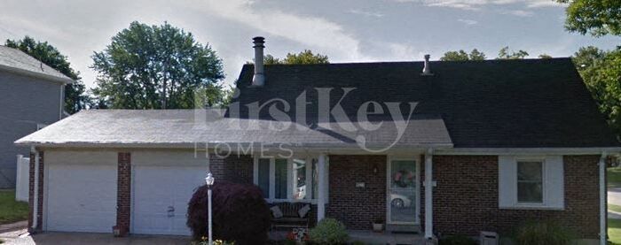 2736 Sedan Dr in St. Louis, MO - Building Photo