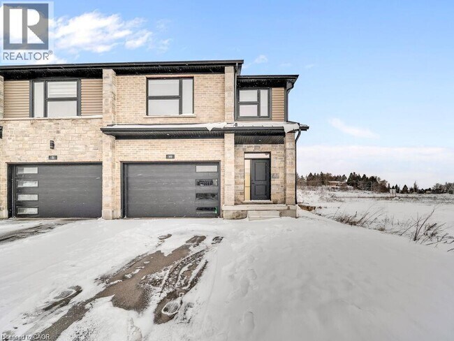 149 Otterbein Rd in Kitchener, ON - Building Photo - Building Photo