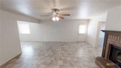 3807 John Haedge Dr in Killeen, TX - Building Photo - Building Photo