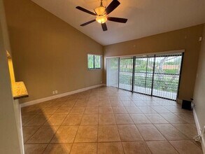4 Vía De Casas Sur in Boynton Beach, FL - Building Photo - Building Photo