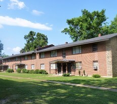 4015 Summer Ave in Memphis, TN - Building Photo