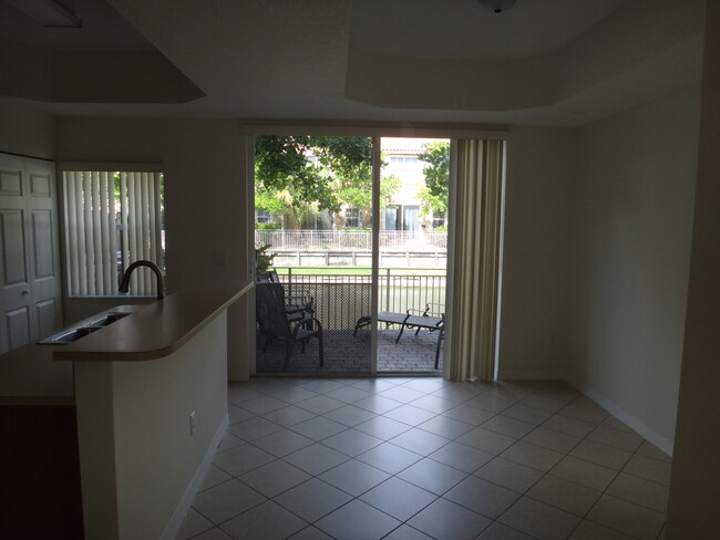 4929 N Harbor Isles Dr in Fort Lauderdale, FL - Building Photo - Building Photo