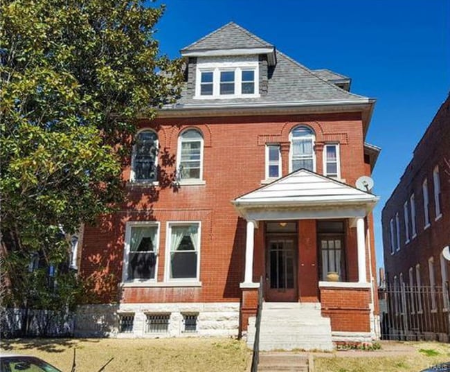 property at 2707 Ann Ave