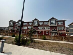 10307-10112 112 St in Fort St John, BC - Building Photo - Building Photo