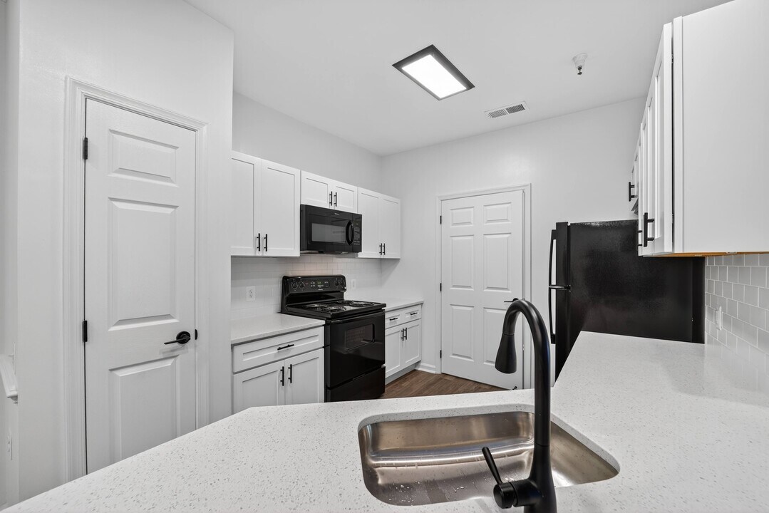 Brittany Commons Apartments in Spotsylvania, VA - Foto de edificio