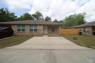 3417 W Fisher St in Pensacola, FL - Building Photo - Building Photo