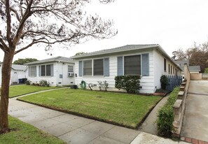 1109-1111 N Monterey St in Alhambra, CA - Building Photo