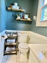302 Norton St, Unit Guest House Apartment in Oak Island, NC - Foto de edificio - Building Photo