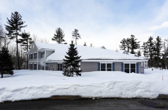 Wadleigh Senior Housing in Newmarket, NH - Building Photo - Building Photo