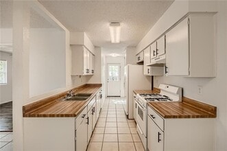 905 Chisholm Cove in Round Rock, TX - Building Photo - Building Photo