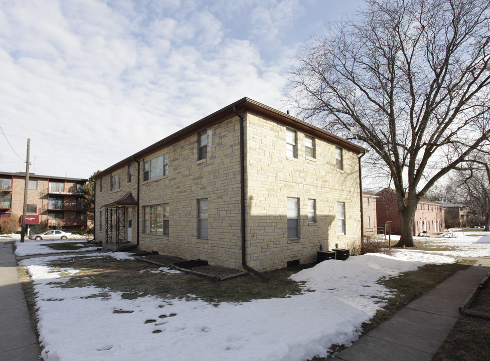 2411 A St in Lincoln, NE - Building Photo