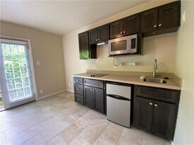 2402 Rio Grande St in Austin, TX - Building Photo