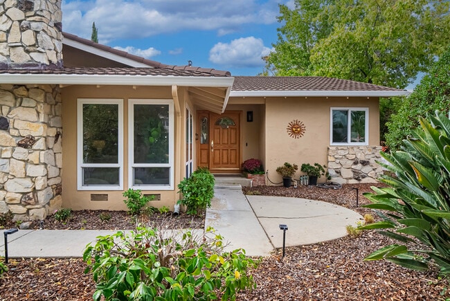 property at 4640 Venice Way