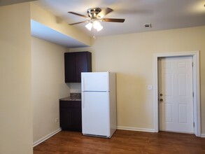 813 N 23rd Ave, Unit 3 in Melrose Park, IL - Building Photo - Building Photo