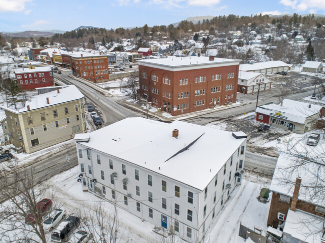 4 Elm St in Lancaster, NH - Building Photo - Building Photo