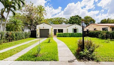 375 De Soto Dr in Miami Springs, FL - Building Photo - Building Photo